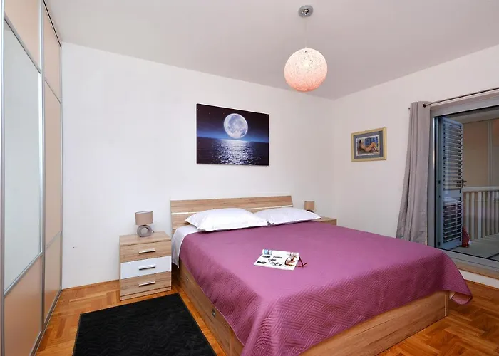 Daire Antos Put Gaja, *